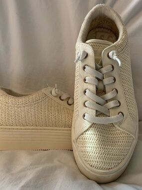 Roxy cream 'Sheilahh 2.0 Platform Sneaker'